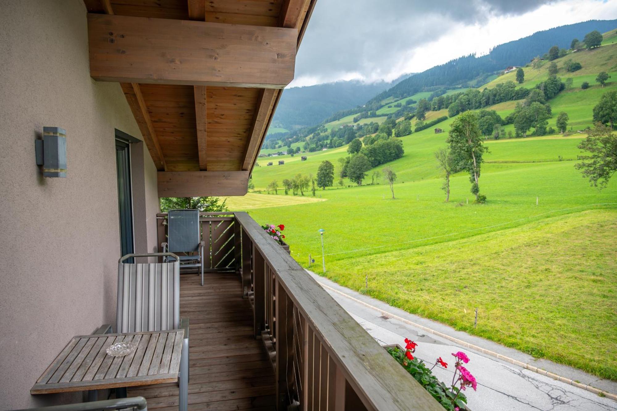 Appartement Haus Piesendorf Extérieur photo